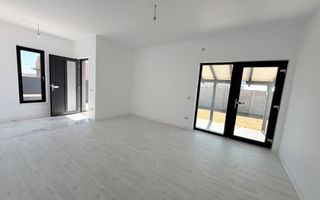 -Casa Individuala - Parter - 4 camere - - Poză 9