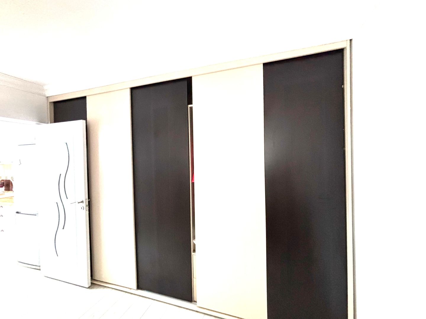 Apartament 3 camere Ozana – etaj 1, parcare inclusă, pet friendly, semi-mobilat - Poză 6