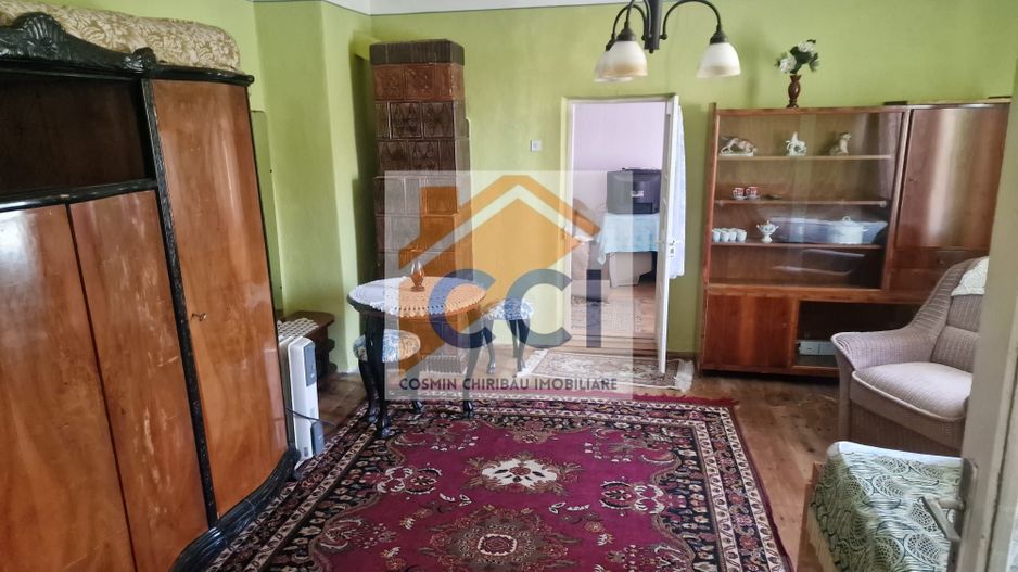 Casa in mediu rural cu teren - Poză 11