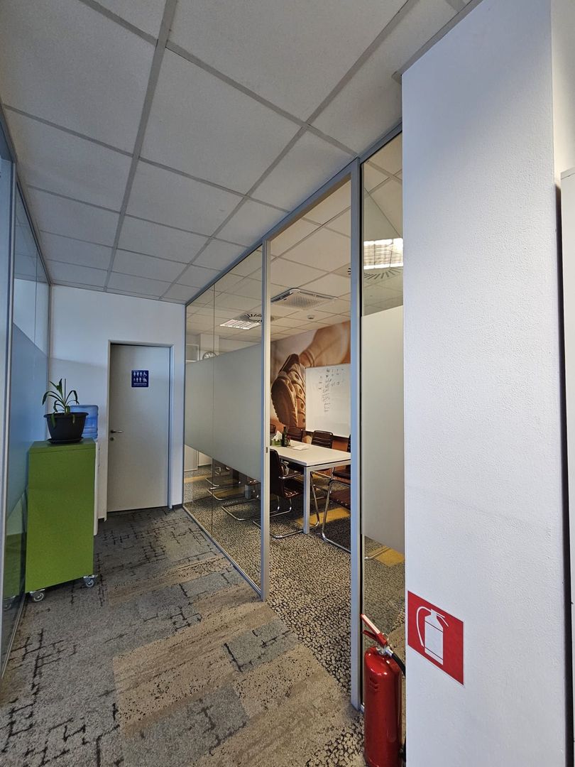 Spatiu de birouri  de inchiriat - Poză 6