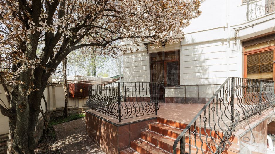 Chirie, casă, 7 camere, str. Galbena, Centru - Poză 25