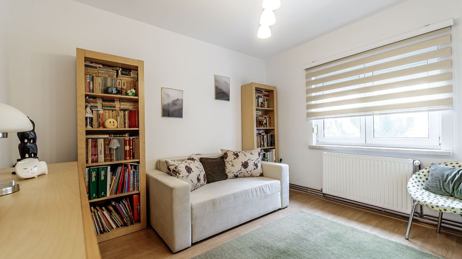 Rezervat Apartament cu 2 camere amenajat, etajul 2, zona Podgoria - Poză 2