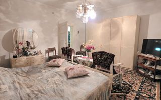 DE VANZARE CASA 5CAMERE ZONA CENTRALA TALMACIU - Poză 14