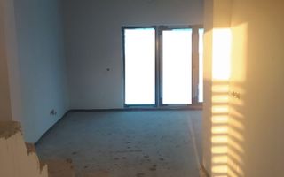 Casa de vanzare tip duplex in cartierul Europa,zona Bibescu - Poză 8