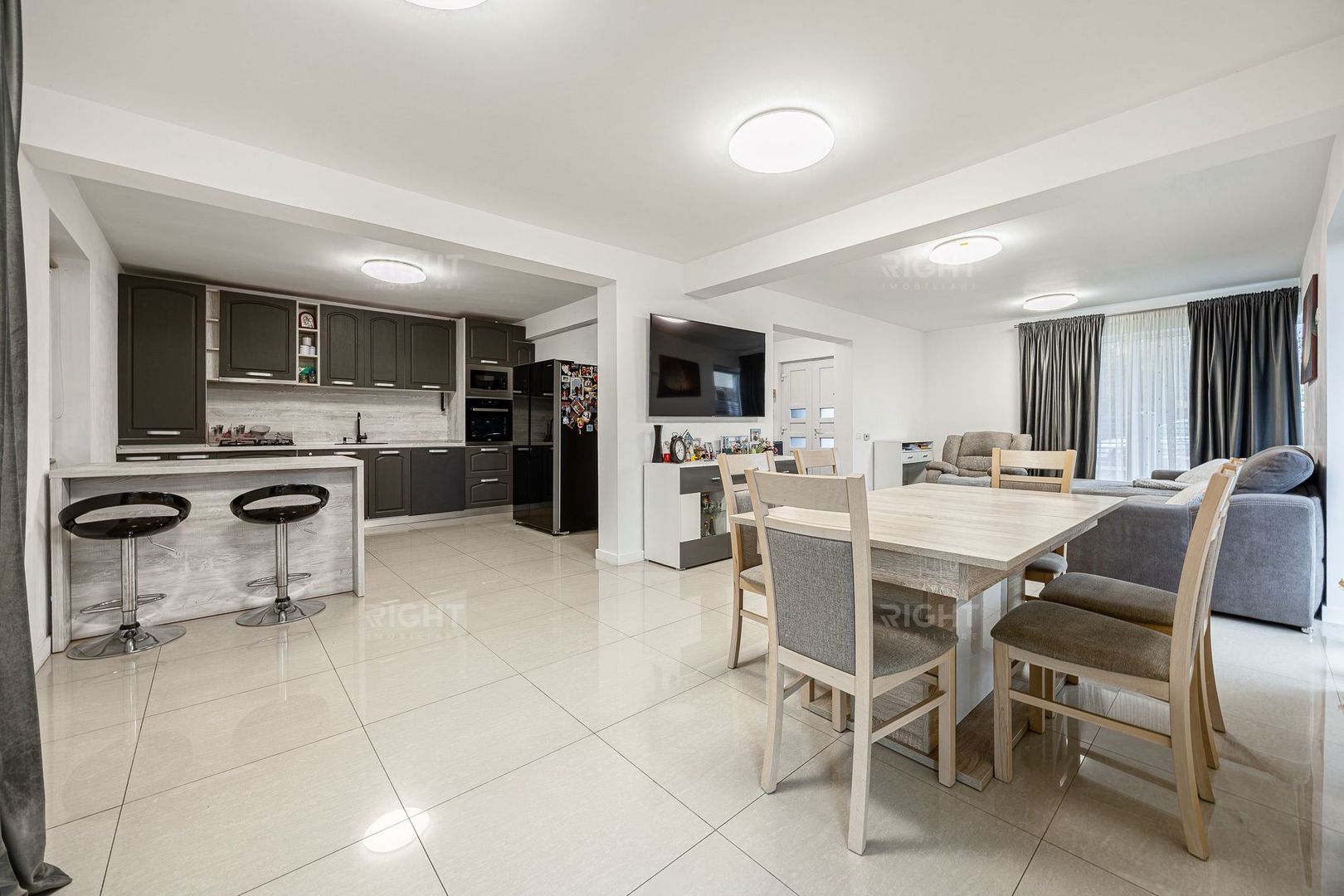 Casa superba | 4 camere | 523 m teren | zona ideala Sanpetru Brasov - Poză 3