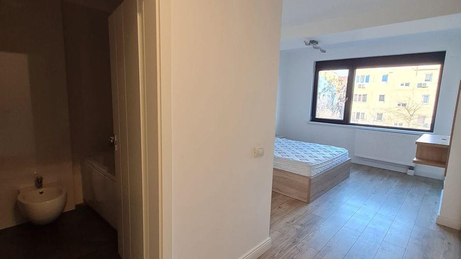 Apartament generos 4 camere zona Elisabetin - Poză 18
