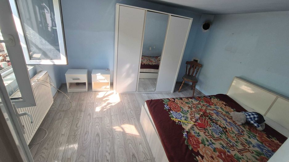 BRASADAS vinde 2 case pe un teren de 360 mp. zona Baritiu. - Poză 7