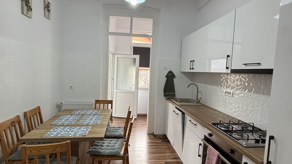 Vilă de închiriat zona Parvan - Poză 8