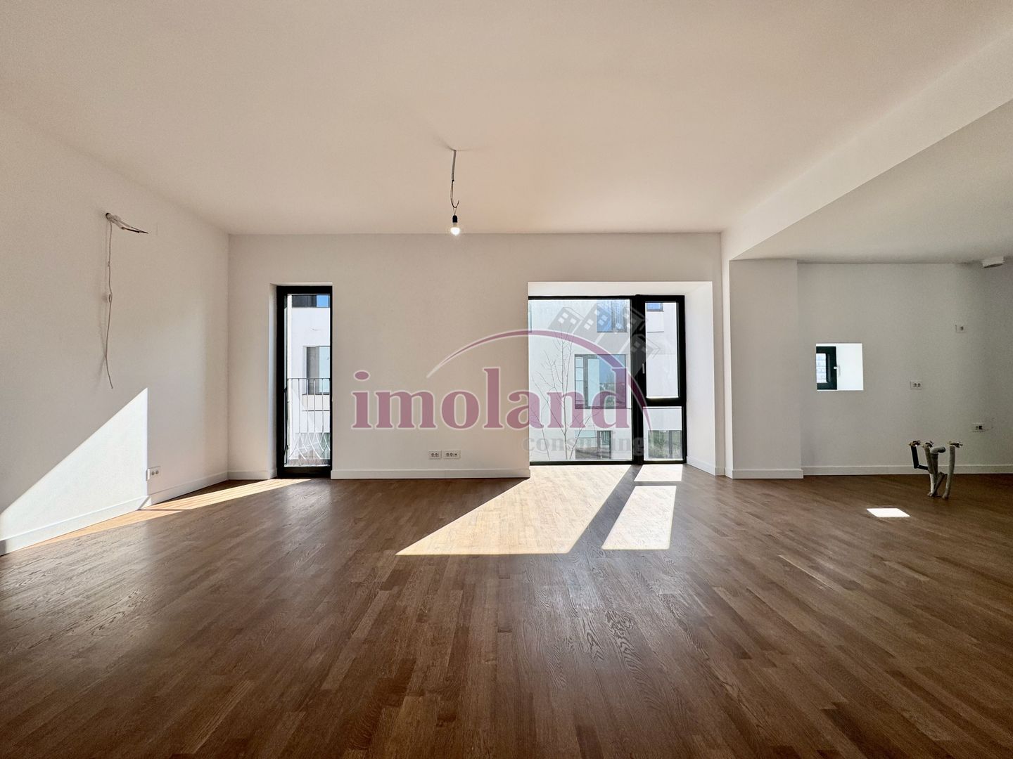 Vanzare - Apartament cu 4 camere | Duplex | Parkview | Avalon Estate-Pipera - Poză 3