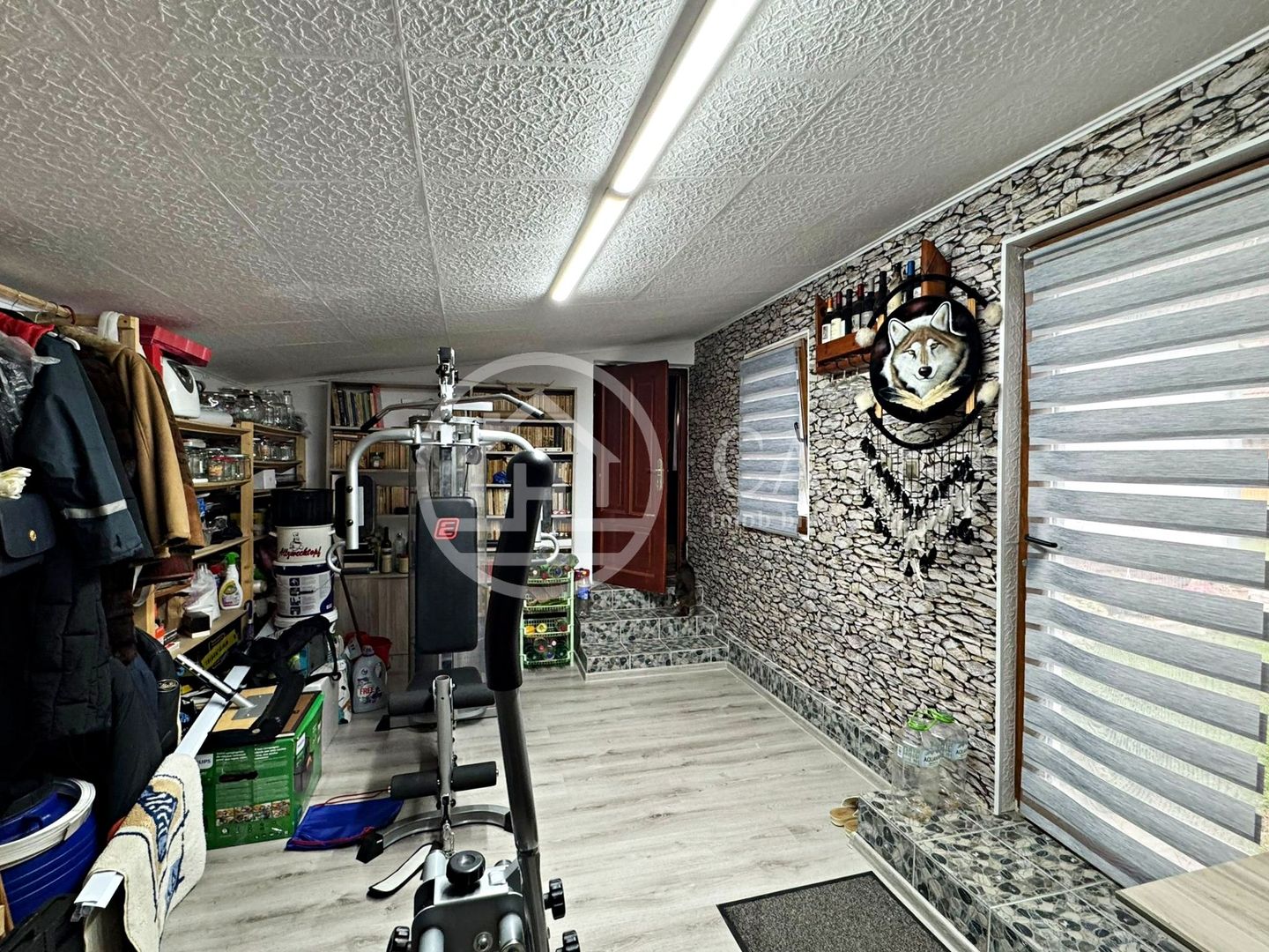 Casă de vânzare cu 4 camere si teren de 1000 mp in Salard, Bihor - Poză 29