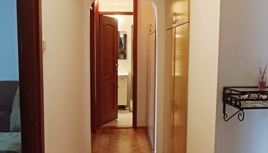 Apartament cu 4 camere in Tractoru-Independentei - Poză 16
