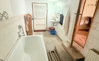 Casa interbelică cu arhitectură deosebită+Anexa și teren 1570 mp - Poză 20