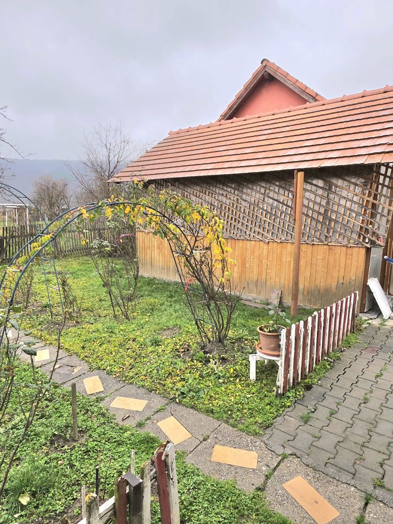 DE VANZARE CASA 5CAMERE ZONA CENTRALA TALMACIU - Poză 29