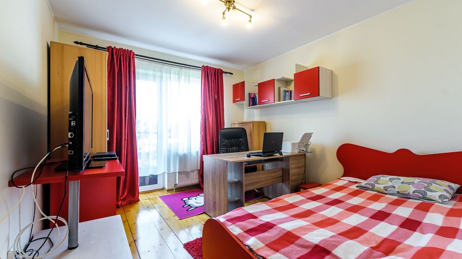 Casă înșiruită în Gradiște cu garaj - Poză 6