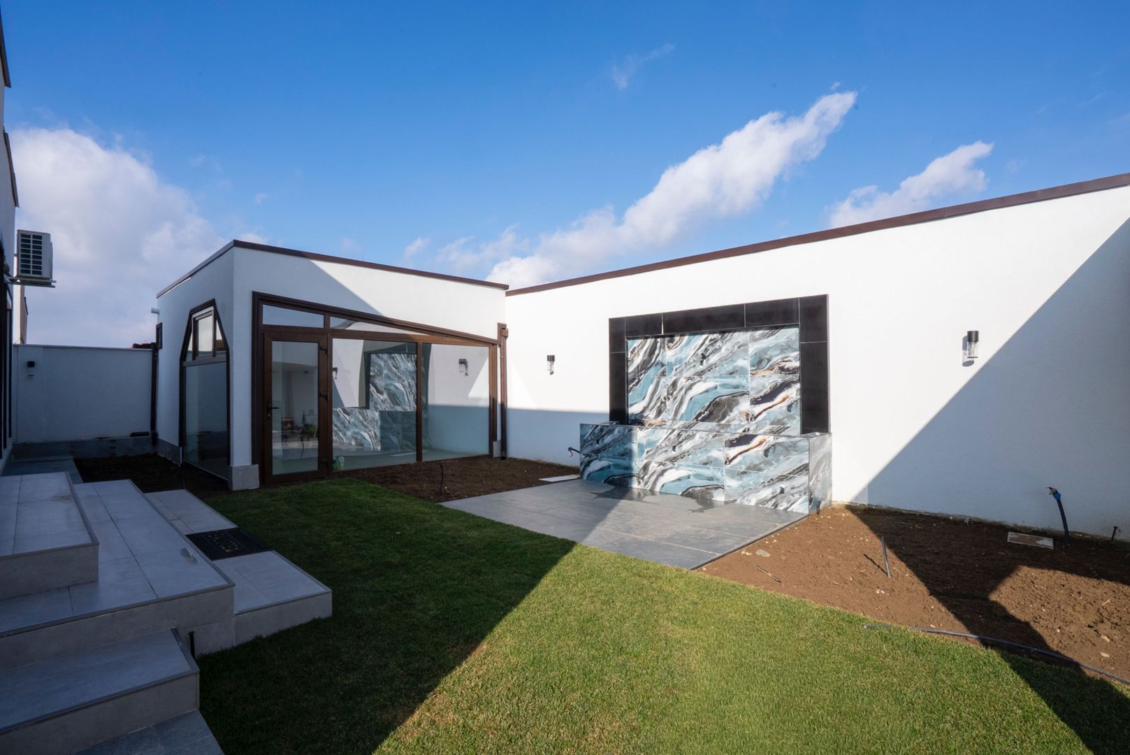 Casa lux Santandrei 3 dormitoare 2 bai 2 terase 2 bucatarii - Poză 6