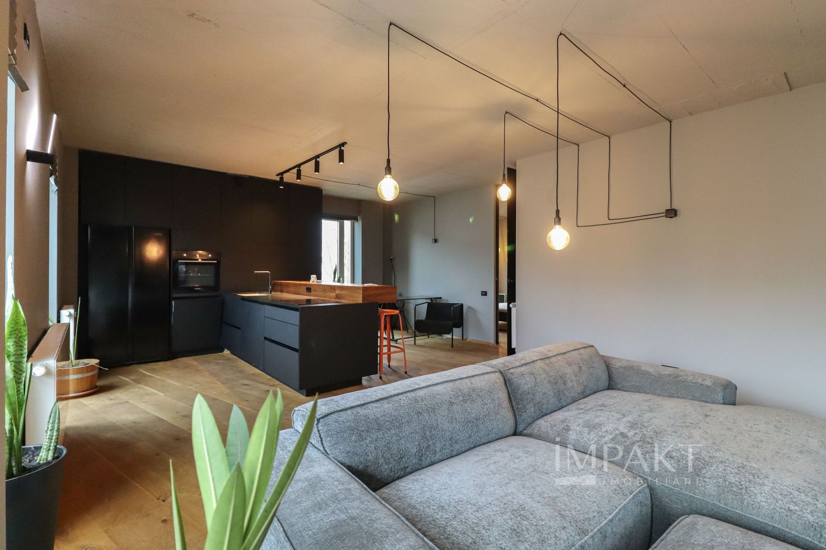 Apartament cu doua camere, stil industrial, zona Parcului Central! - Poză 3