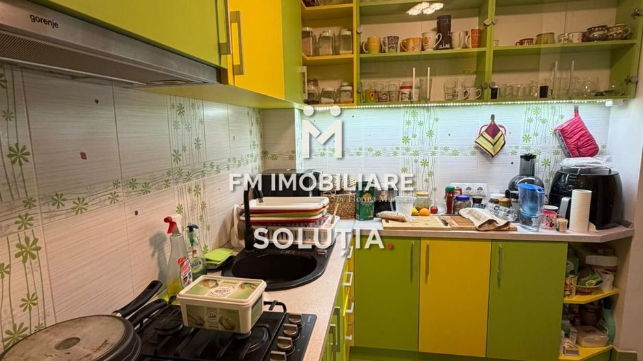 Apartament  3 camere decomandat, etajul2 -zona Serelor/Casa de Pensii - Poză 2