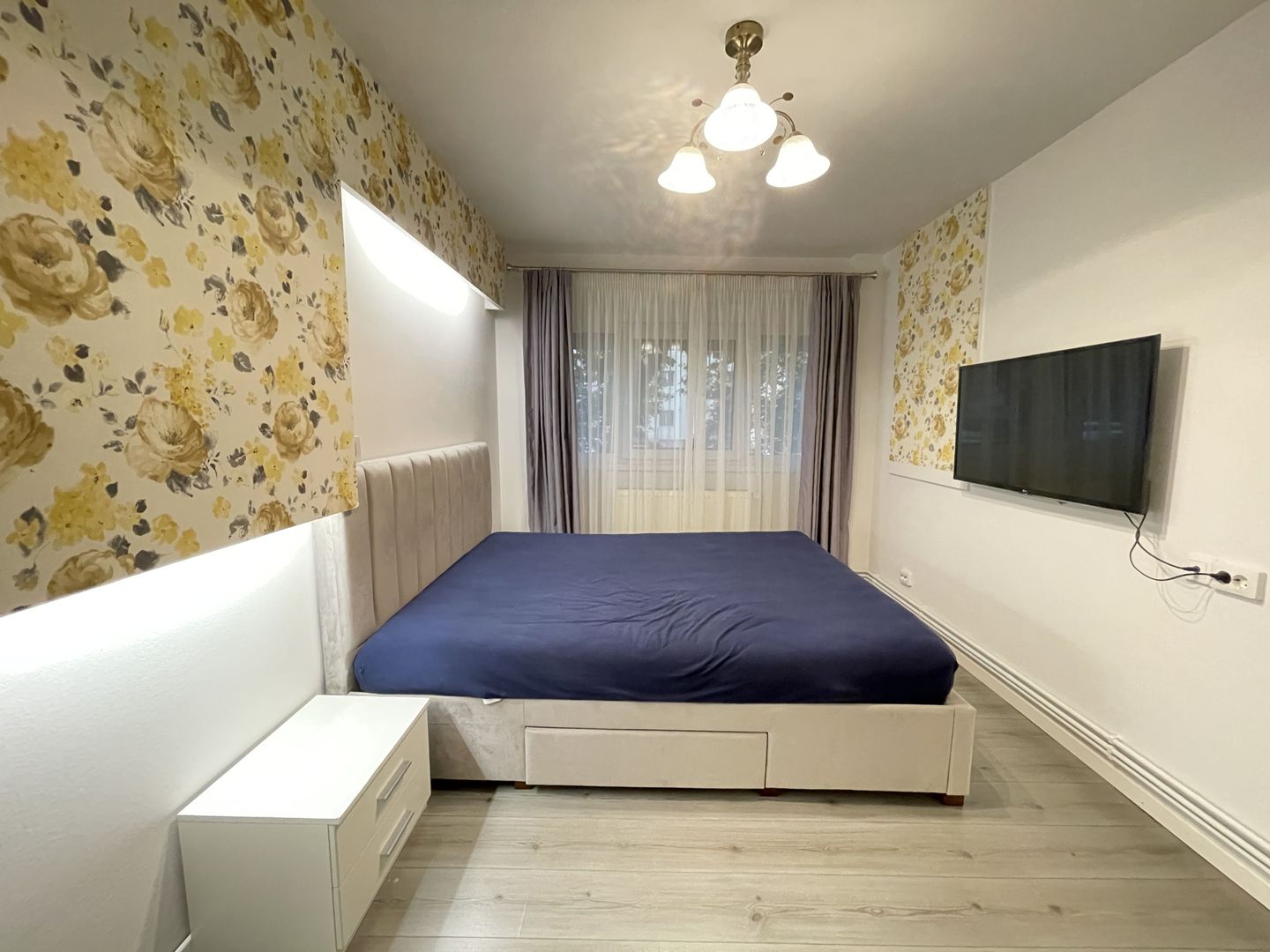 Apartament amenajat frumos,mobilat si utilat - Poză 8