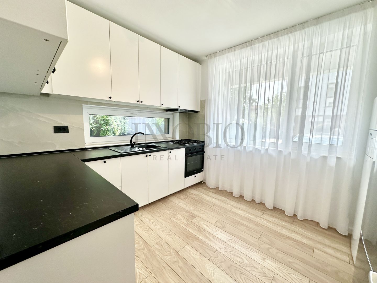 Vila 5 Camere | Rond OMV - Pipera - Poză 8