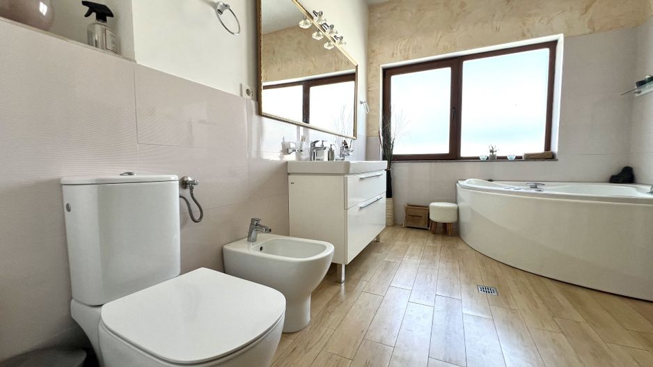 Penthouse de Poveste cu Design Arhaic-Modern și Terasă Panoramică - Poză 7