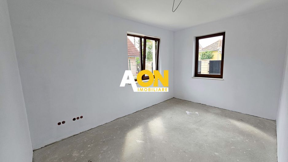 Casa semifinisata, 4 camere, 392 mp teren,  Barabant - Poză 10