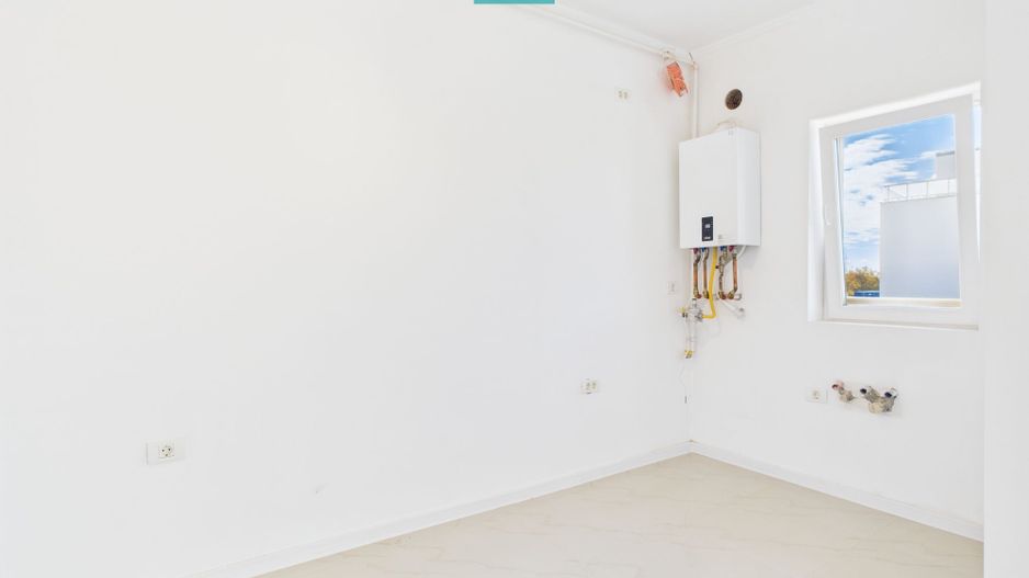 Apartament trei camere Torontalului - Poză 2