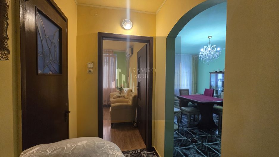Apartament 3 camere etaj 2, Piata Rahova, bloc anvelopat de 4etaje - Poză 3