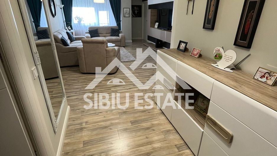 Apartament cu 3 camere parcare subterană și 2 balcoane  Turnisor - Poză 2