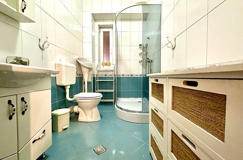 Casa la intrare în Ghiroda - Poză 32