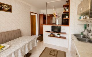 VANZARE 2 CAMERE | 52 MP | ETAJ 4/8 | CENTRALA PROPRIE | LOC DE PARCARE - Poză 6