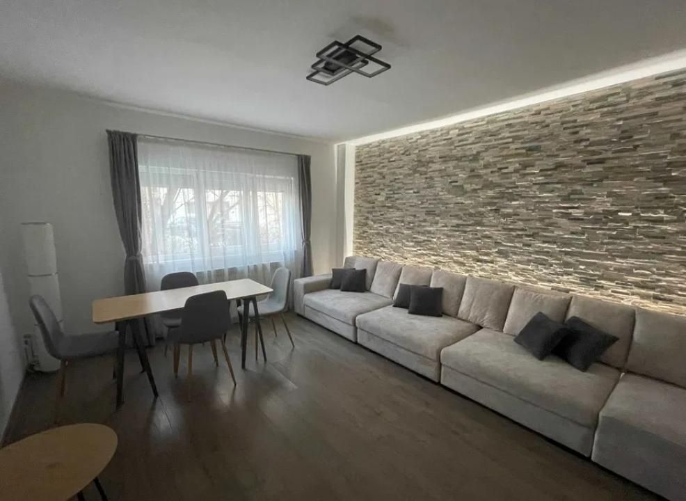 Vanzare Apartament 3 camere, Drumul Sarii Sector 5 - Poză 3