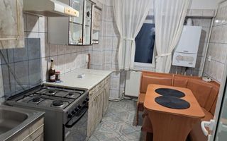Apartament 3 camere de închiriat, 72 mp, etaj 1, Târgu Frumos, zonă centrală/liniștită - Poză 2