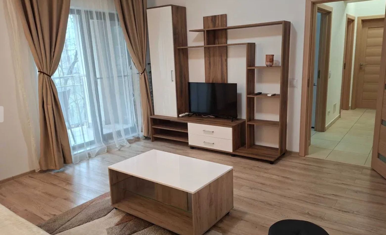 Apartament 2 camere LUX -  bloc nou - centrala proprie - Parcare - Poză 3