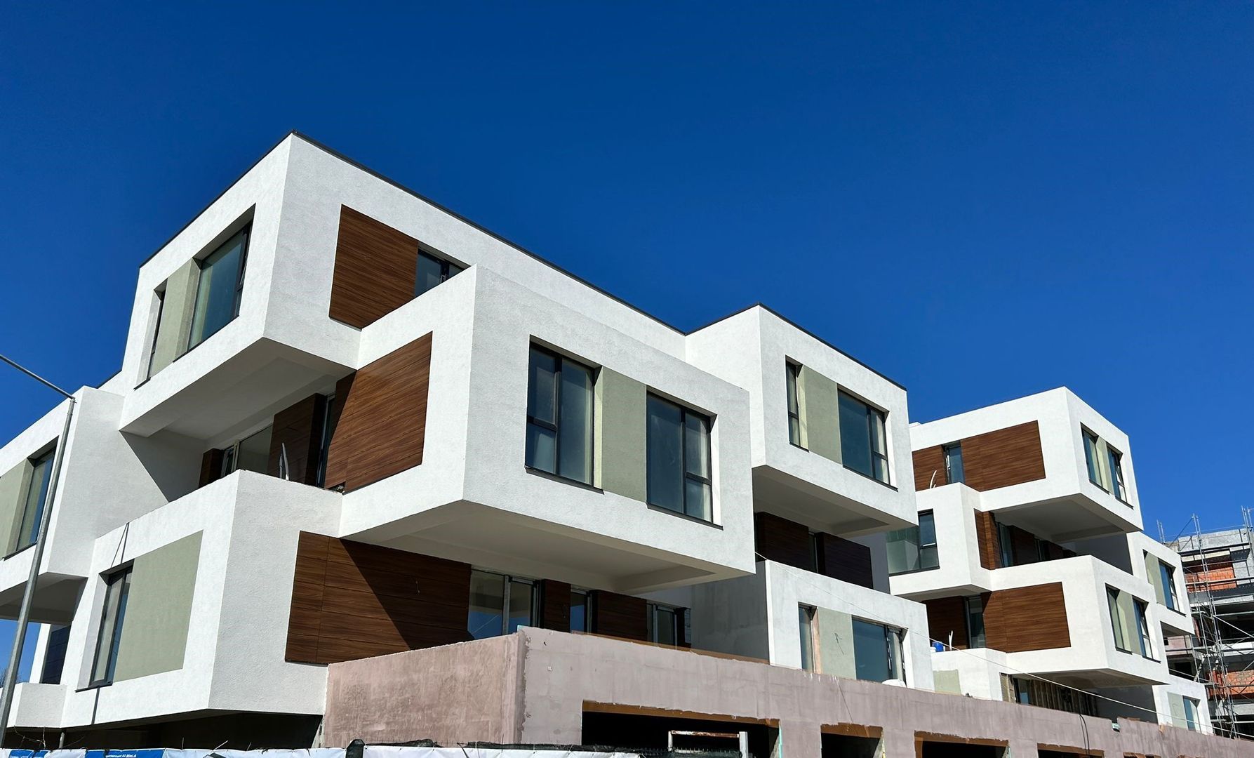 UpLake Residence - Poză 1