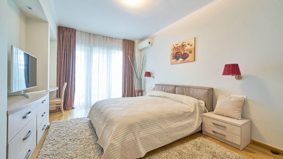 Apartament cu 3 camere decomandat în Herăstrău - Poză 3