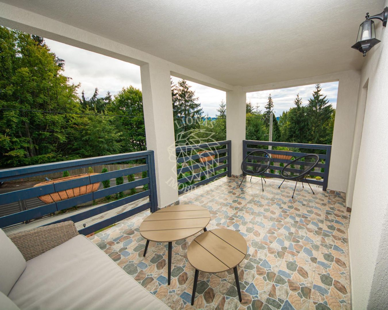 Pensiune Moderna 200 mp-teren 1000 mp-foisor-terasa-balcoane-Colibita - Poză 10