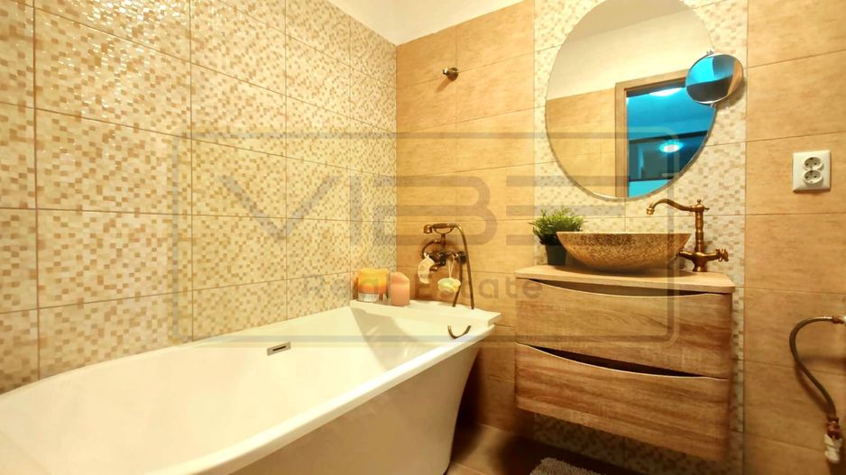 Duplex-4 camere - Mobilat Modern-Valea Adanca-``5 Drumuri`` - Poză 12