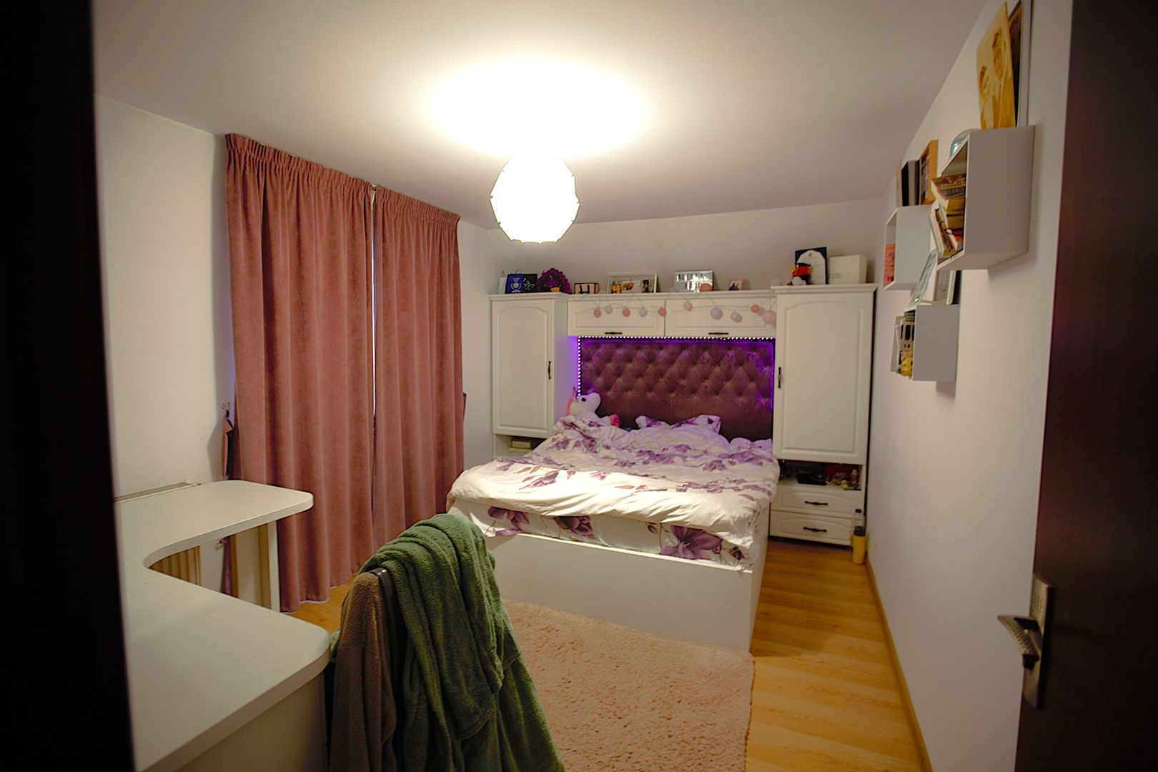 Vila moderna, Izvor - Poză 6