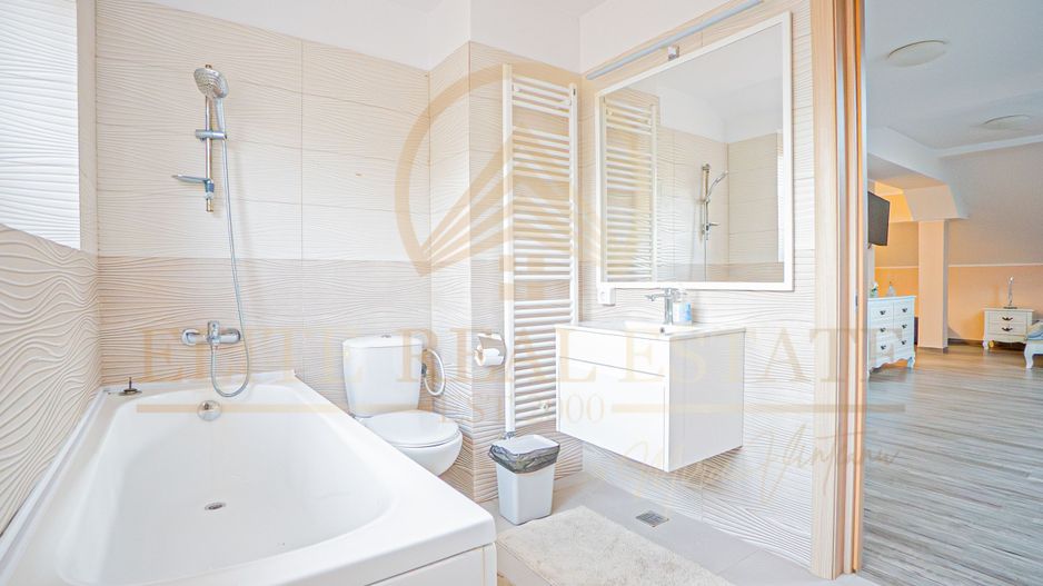 Ultracentral - Proprietate comercială P+M la 200 m de mare. - Poză 47