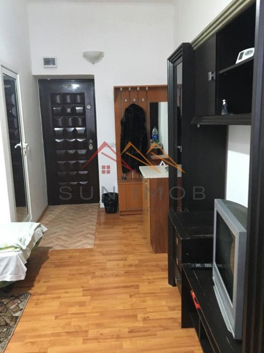 De inchiriat Garsoniera, central, 23 mp, mobilata si utilata 1+1 - Poză 1