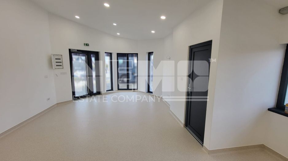 SPATIU COMERCIAL I CLADIRE NOUA I 90mp I SUCEAVA I 1000euro - Poză 4