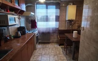De vanzare apartament 3 camere, centrala, Rahova/Sos Alexandriei - Poză 3