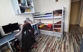 Apartament superb cu trei camere, Piata Sudului, 125.000€ negociabil - Poză 9