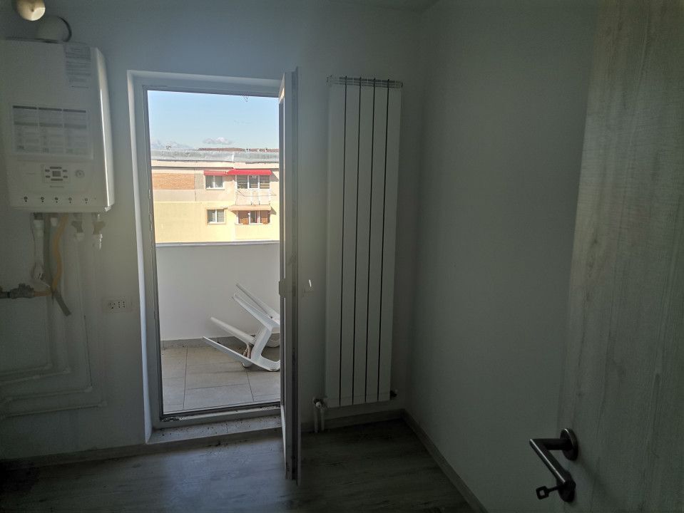 Vanzare apartament decomandat, renovat total, liber, Mioveni - Poză 4