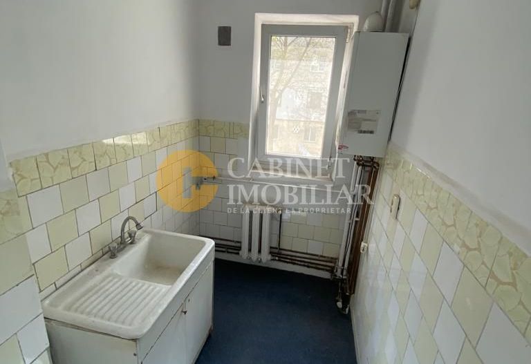 Apartament cu 2 camere pe etajul 1 in zona Alexandru cel Bun- Rond 28 - Poză 7