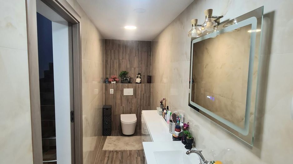 Proprietate ultracentrală cu 5 camere- str. Primăriei - Poză 10