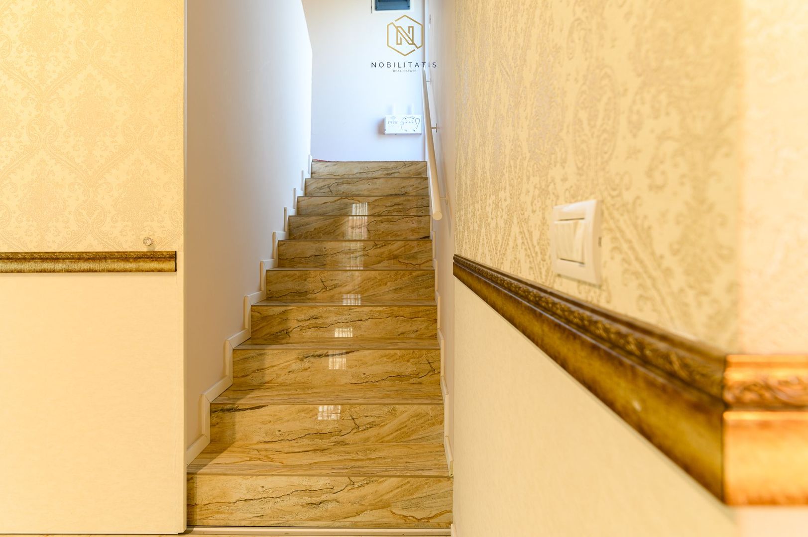 Casa noua, spatioasa, pentru 2 familii | La Padure | Garaj | Com 0% - Poză 22