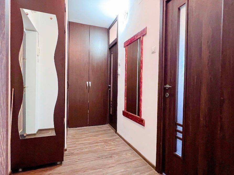 Garsonieră 42 mp, 2 min metrou Titan, renovată, decomandată - Poză 4