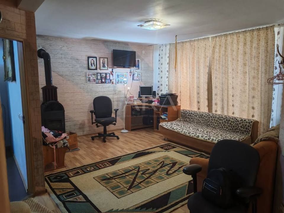 Casă în Sânnicoara cu teren generos de 800 mp - Poză 1