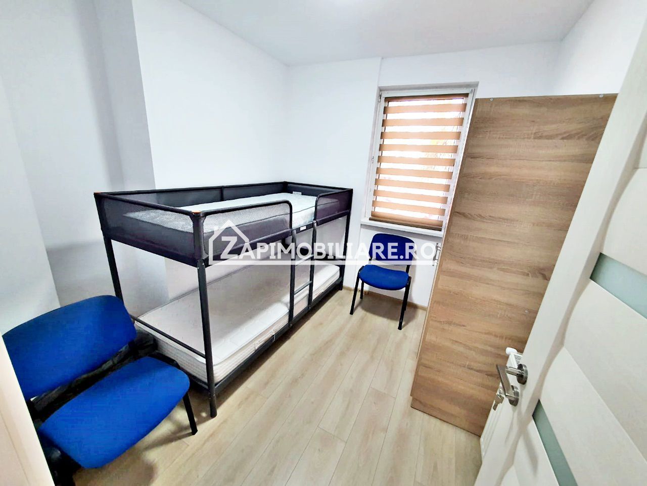 Cazare Muncitori,4 camere,2 băi,100 mp, 4 locuri de parcare - Poză 4